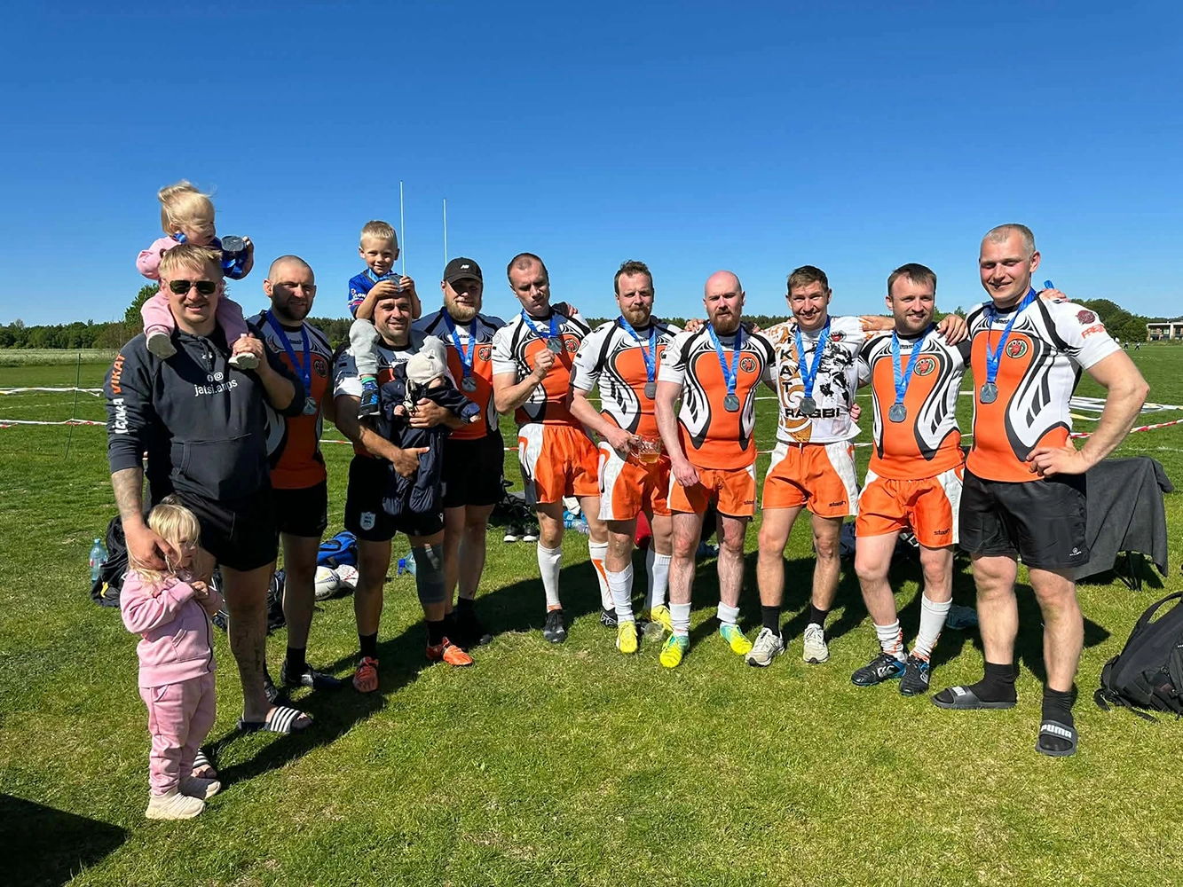 Rugby players connected through the club